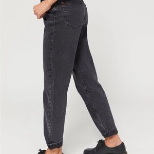 BDG Urban Outfitters Mom Petite High Rise Jeans
